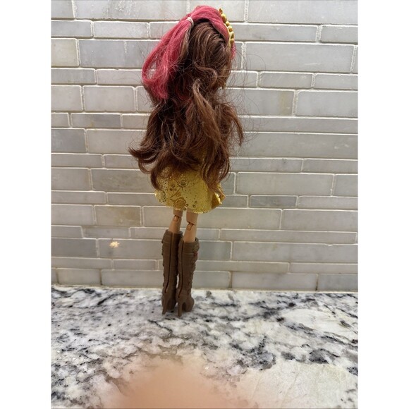 MATTEL EVER AFTER HIGH ROSABELLA DOLL DISCONTINUED 2014 MONSTER HIGH - Picture 6 of 8